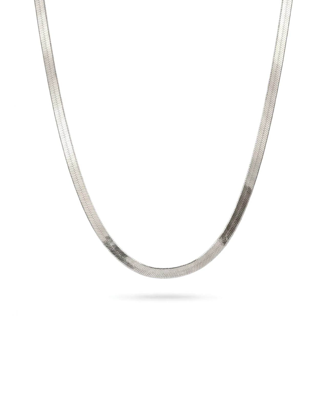 Srebrna ogrlica zmijica od 925 srebra sa rodijumom, podesiva 36-42cm. Elegantan nakit za svečane prilike.