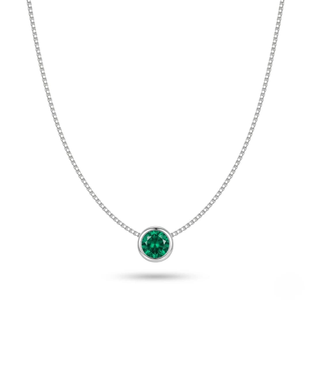 Ženska srebrna ogrlica Diamond Glow Verde Silver – Ogrlica Diamond Glow Verde donosi duboku, smaragdnu eleganciju i prepoznatljiv sjaj.