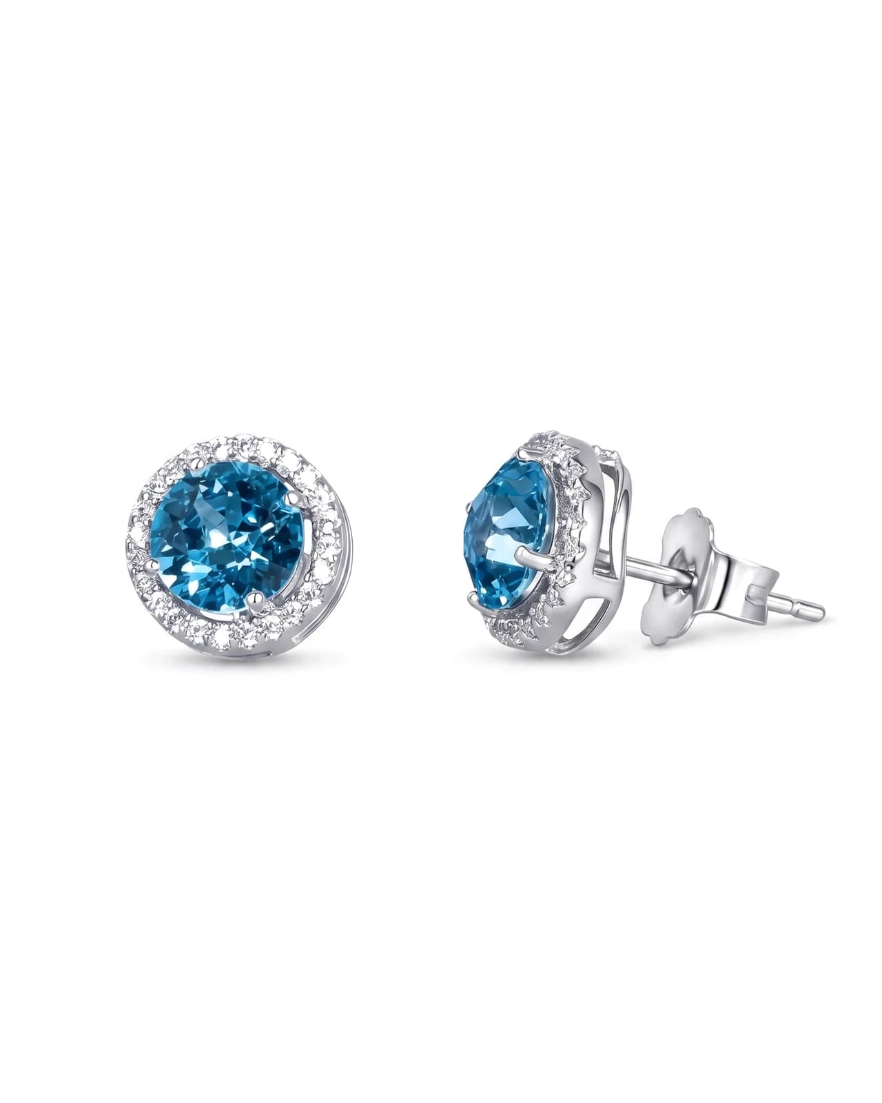 Srebrne minđuše Diamond Glow Plave sa bogatim plavim akcentom koji unosi dozu luksuza u svaku kombinaciju.
